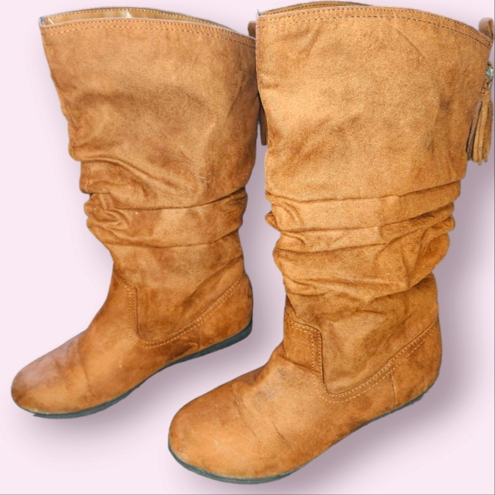Arizona Jean Company Brown Slouchy Boots